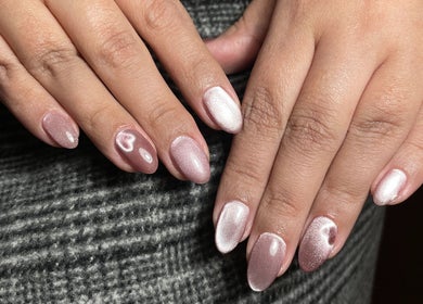 Elegant pink nail art with heart detail at Lizeth Nailed It, Berlin, Berlin, DE.