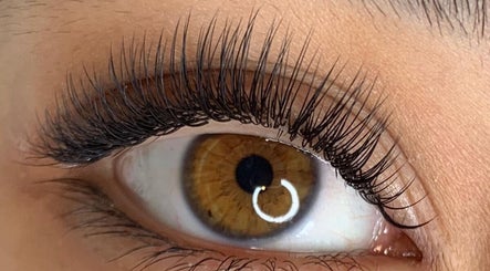 Lashes by Mikhaela