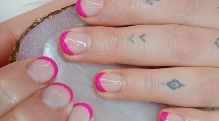 Pretty & Polish’d Nails imagem 3