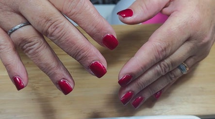 Natchnails image 3