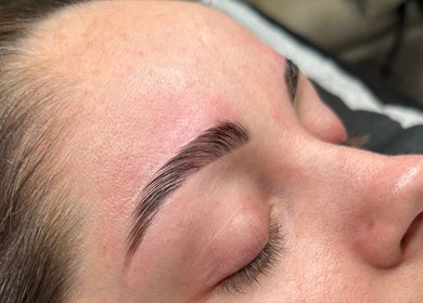 Perfectly shaped eyebrows at Mysa Studio in Orpington, England, GB, showcasing expert beauty services.