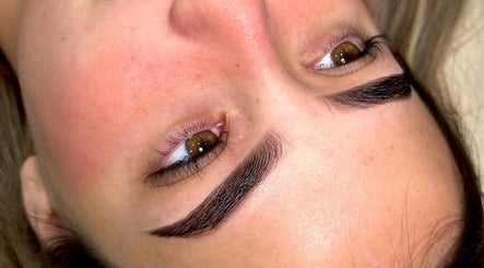 Cejas Dana Lopez
