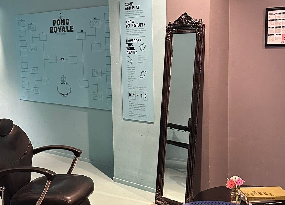 Sleek salon chair and mirror at Seba_Hair.cutz in Rotterdam, Zuid-Holland, NL, creating a stylish ambiance.