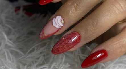 Nailsbystef image 2