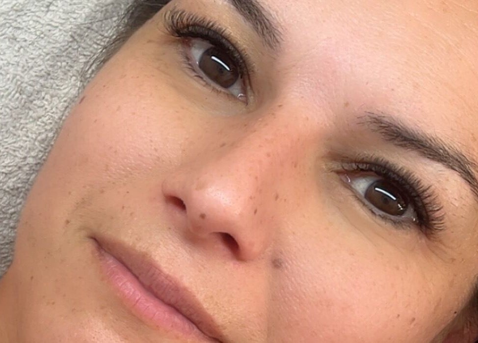 Extension de cils chez Les Cils de Mina, Guignes, Île-de-France, FR pour un look élégant.