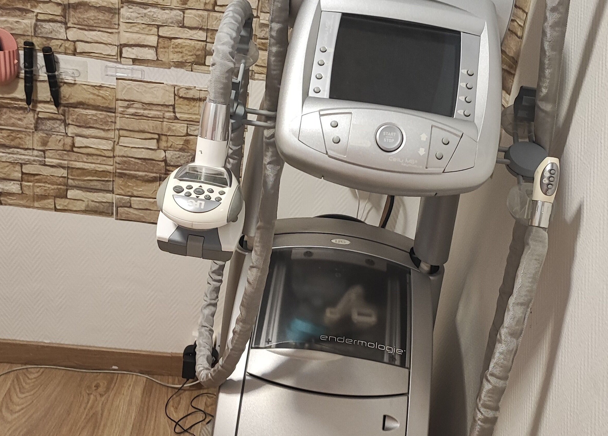 Appareil d'endermologie moderne à L'harmonie Du Corps, Saint-priest, Auvergne-rhône-alpes, FR.