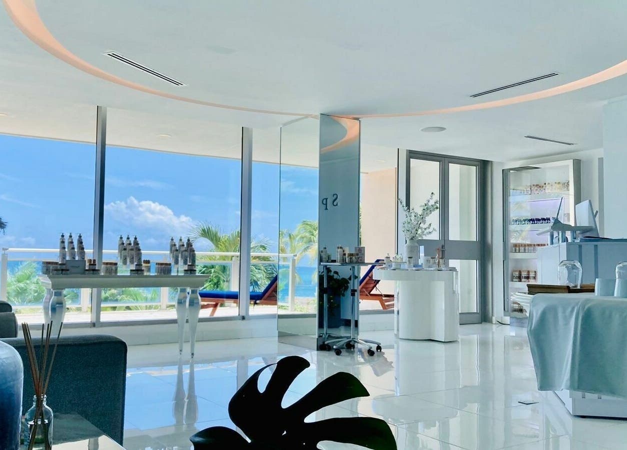 Chic interior of Nectar Spa at the Cliff, Sint Maarten, SX with ocean view and wellness products.