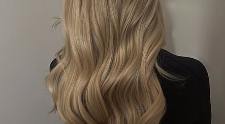 Extensions by Amber Louise image 3
