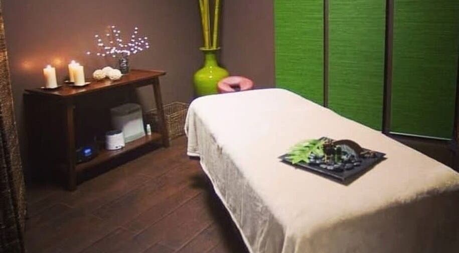 Ágnes Masszázs relaxációs szobája Budapesten, Magyarországon, kényelmes masszázsággyal.