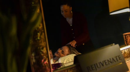 Relaxing head massage at The Galpals Collective, Douglas. Serene spa ambiance in Douglas, IM.