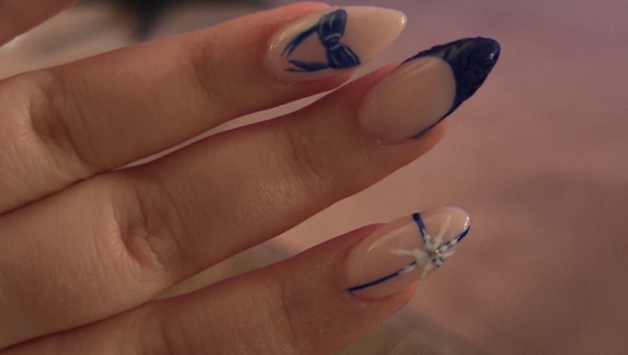 Honey & Clove Nails image 1