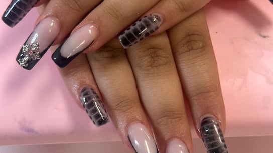 Honey & Clove Nails