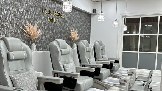 Lake Forest Nails