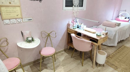 hình ảnh 2 của Hello Nails