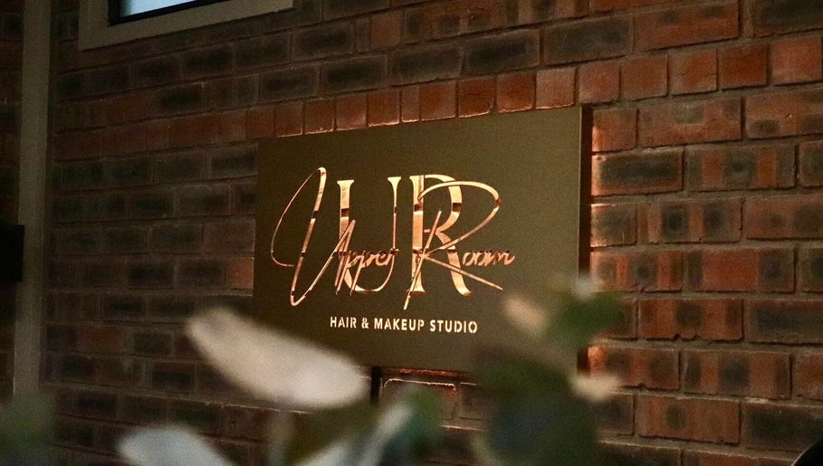 Upper Room Hair & Makeup Studio imagine 1
