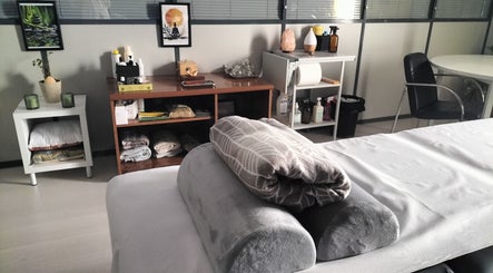 Ju Hua - Massagens e Terapias image 3
