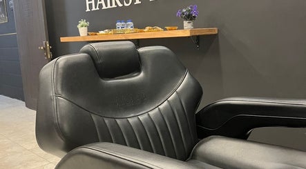 H&A HAIRSTYLEST image 2