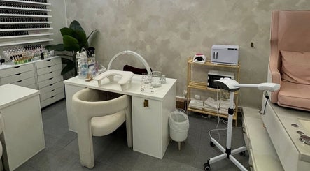 Luxurious nail station at Le Getaway by Lexx in Marigot, GP. Sleek design for ultimate relaxation.