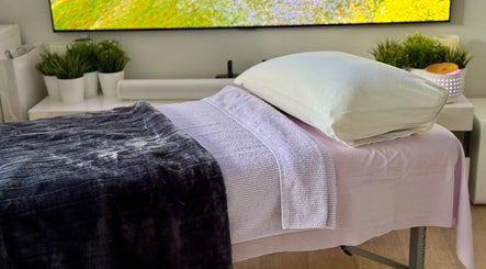 Ayaka Mobile Massage