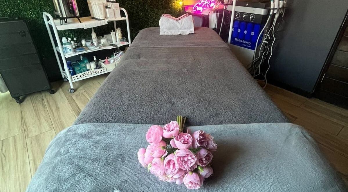 Luxurious treatment bed in HARTBEESPOORT Forever Perfect Aesthetics & Permanent Make-up, Hartbeespoort, North West, ZA.