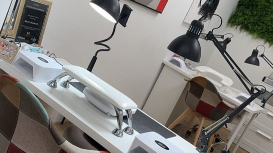 Luxury Nails Metz