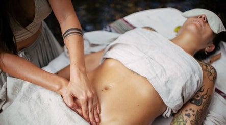 Womb Hara massage