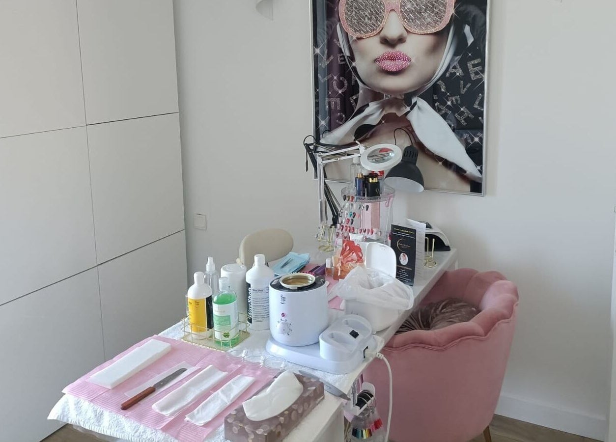 Salle de soins esthétiques chez Sublim'Ton Corps, Aigrefeuille-d'Aunis, Nouvelle-Aquitaine, FR.