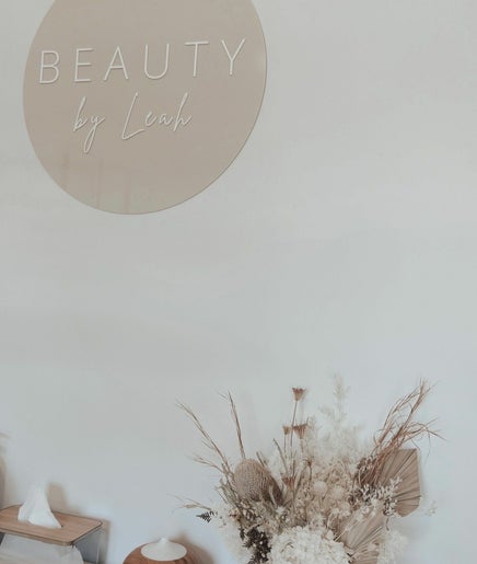 Beauty by Leah billede 2