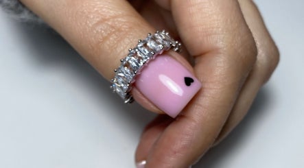 Luxury Nail Style image 3