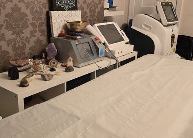 Treatment room with healing crystals at Emma Lifeenergy, Beckenham, England, GB.