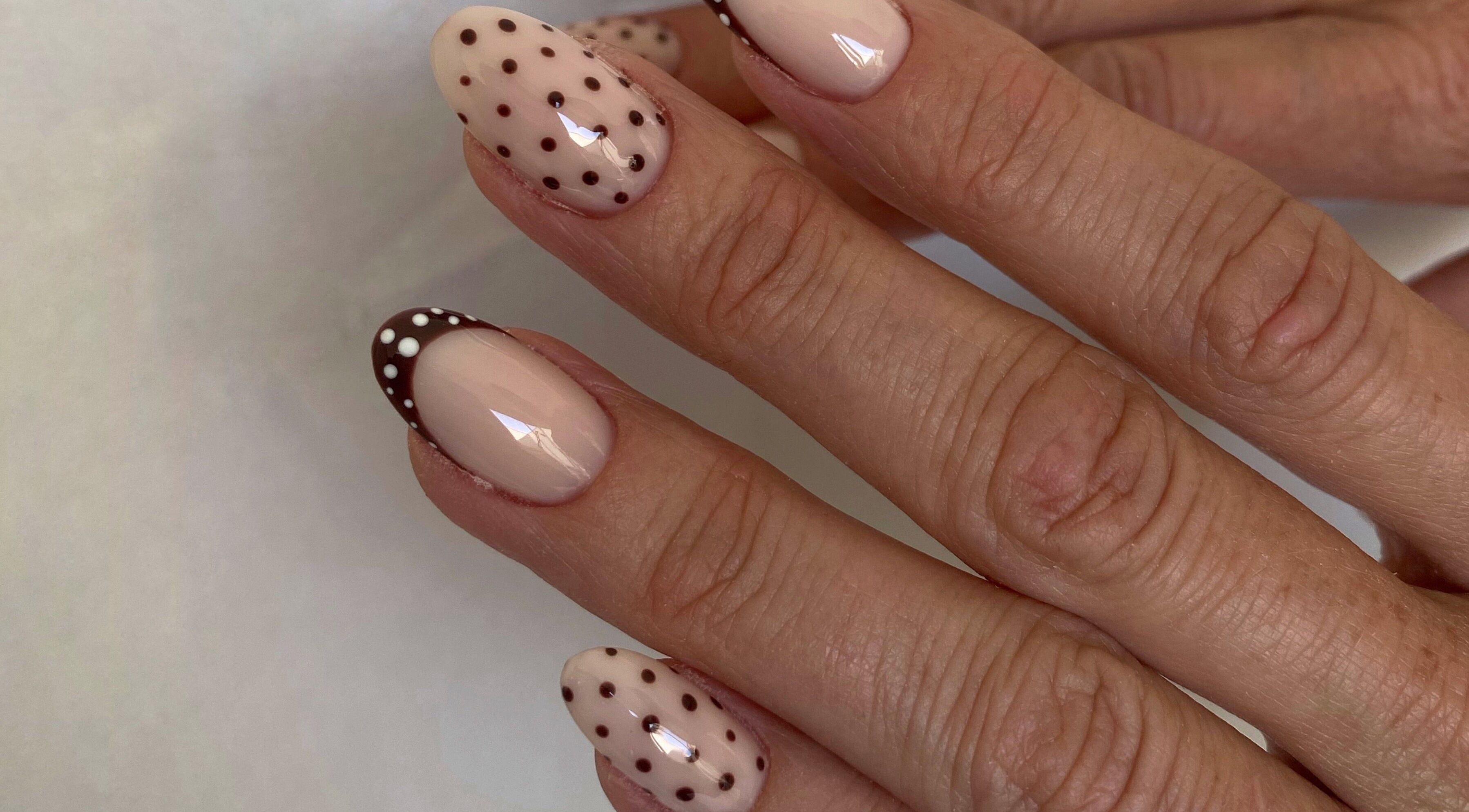 Design d'ongles élégant et unique chez Morganails, Ambarès-et-Lagrave, Nouvelle-Aquitaine, FR.