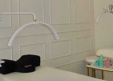 Sala de tratamientos Aguinay en Ciudad Lázaro Cárdenas, Michoacán, MX con equipo moderno.