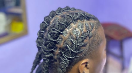 Versatile Styles image 3