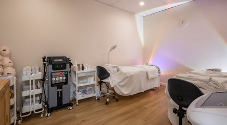 Cosmax Beauty Clinic Bild 3