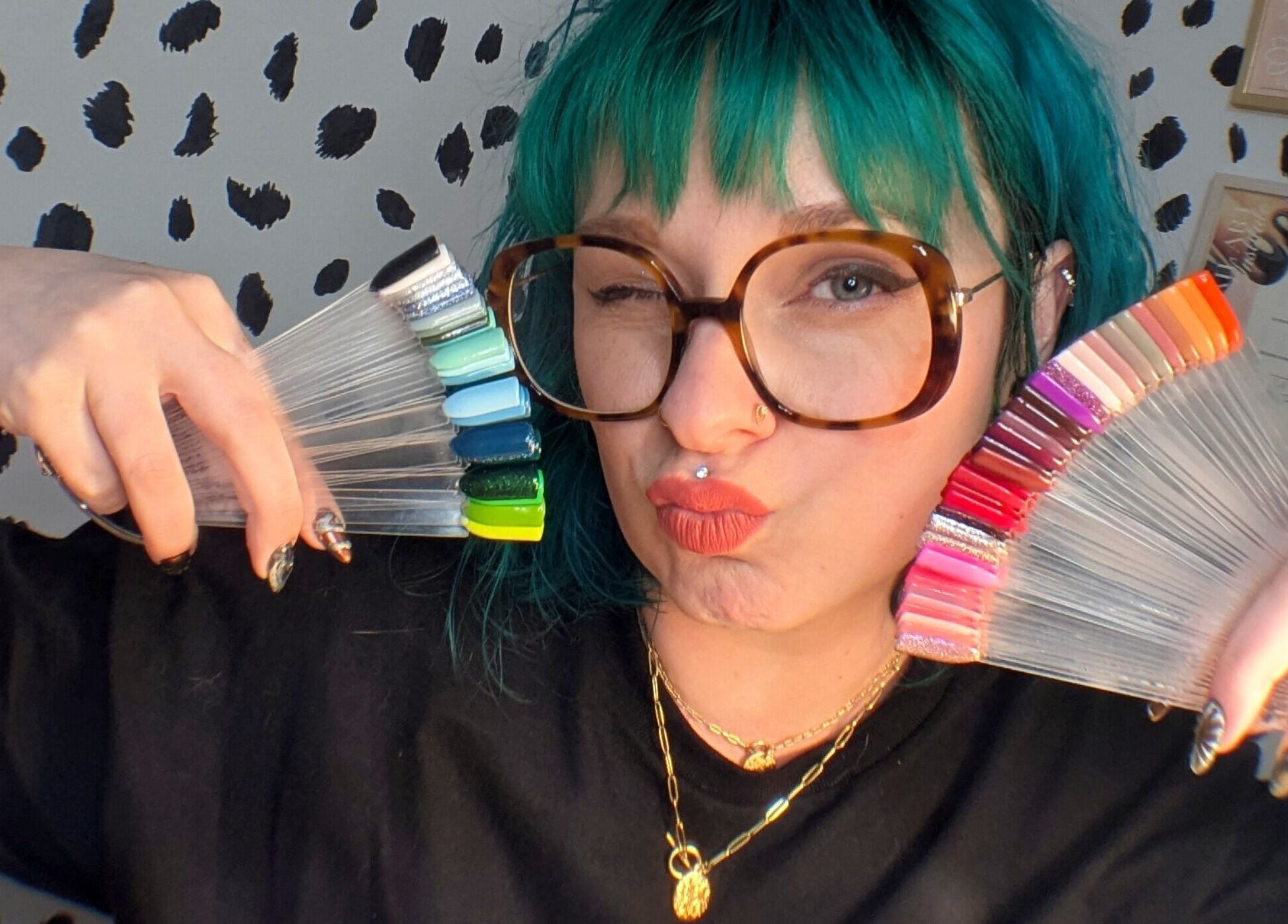 Palette de teintes ongle à Le Griffoir - Vouneuil-Sous-Biard, Vouneuil-sous-Biard, Nouvelle-Aquitaine, FR.