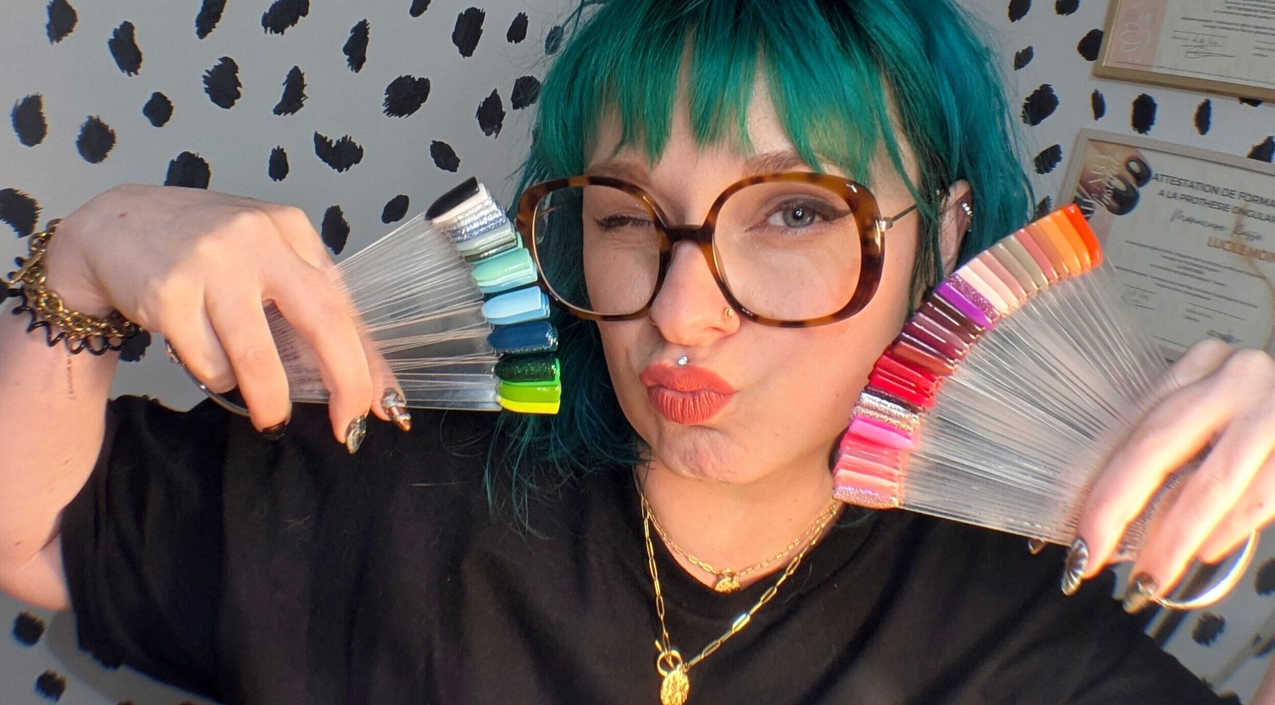 Palette de teintes ongle à Le Griffoir - Vouneuil-Sous-Biard, Vouneuil-sous-Biard, Nouvelle-Aquitaine, FR.