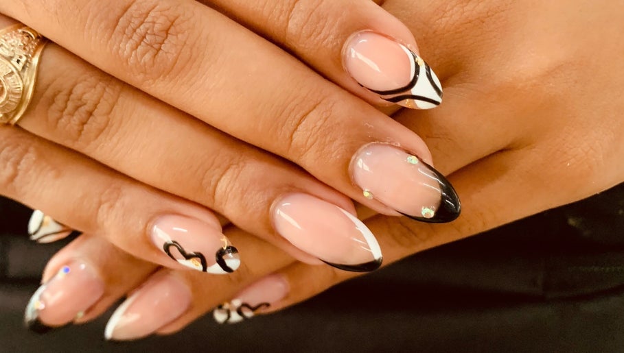 Yaritza Nails slika 1