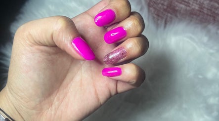 M’toi beauty image 3
