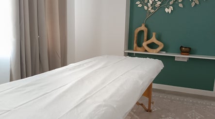 Salle de massage paisible chez Joyce's Home & Care - Massage Bien Ětre, Hayange, Grand Est, FR.