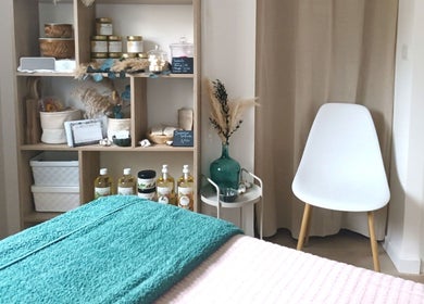 Intérieur calme et apaisant chez Joyce's Home & Care - Massage Bien Ětre à Hayange, Grand Est, FR.