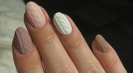 Nikki Halcoop Beauty image 3