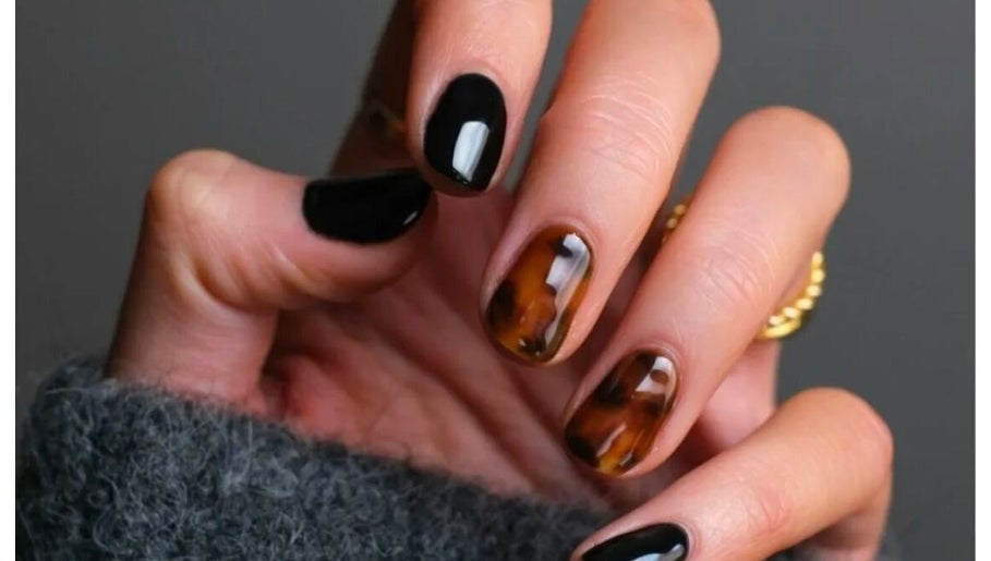 Gambar Classy Cuticles 1