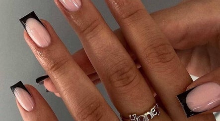 Gambar Classy Cuticles 2