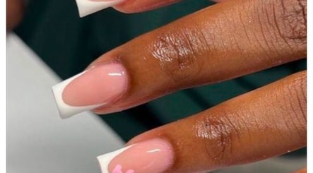 Gambar Classy Cuticles 3