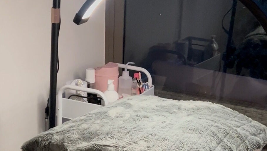 Cozy treatment area at The Lab Studio, Randwick, New South Wales, AU with fluffy blanket and skincare essentials.