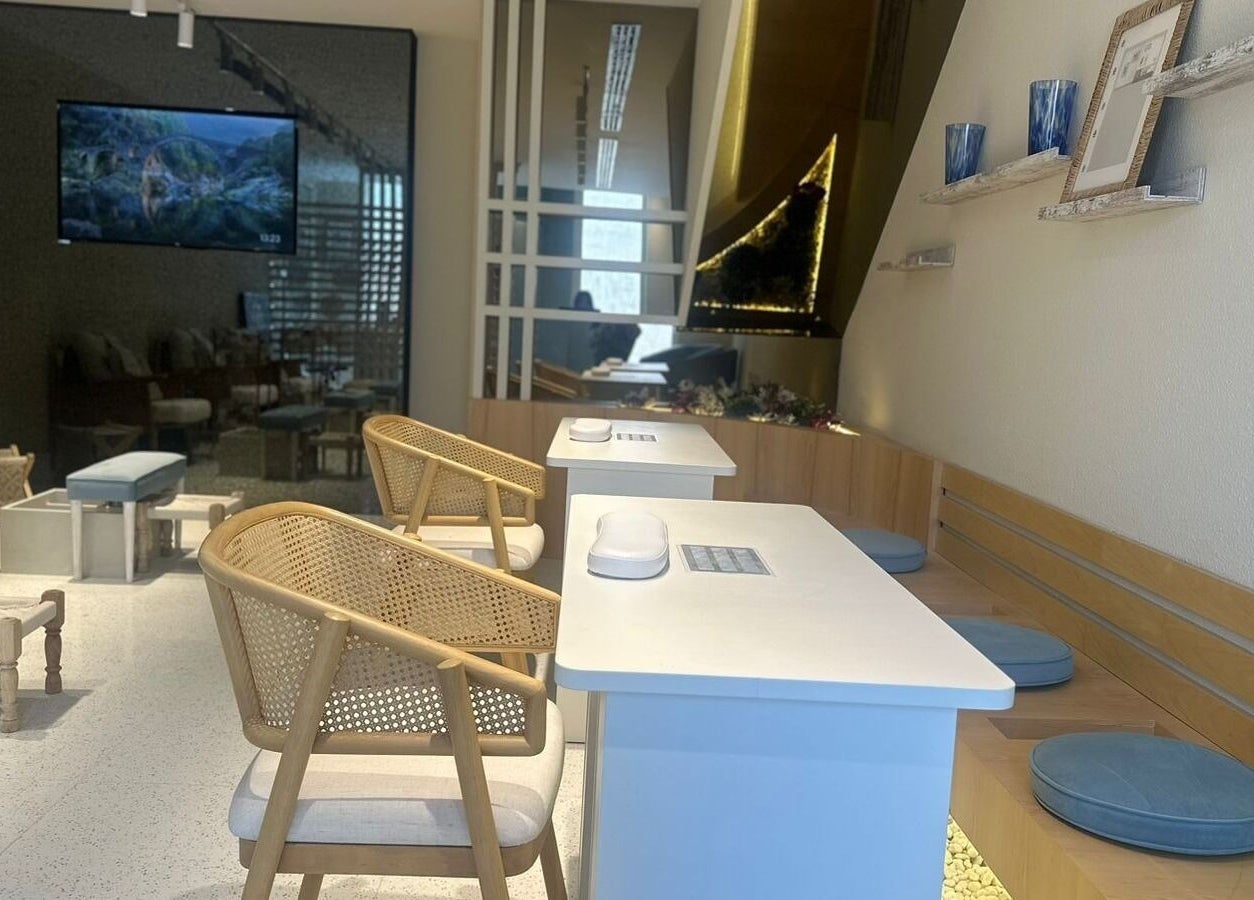 مساحة جلوس أنيقة في Vyana Nails Spa بالرياض, منطقة الرياض, SA.