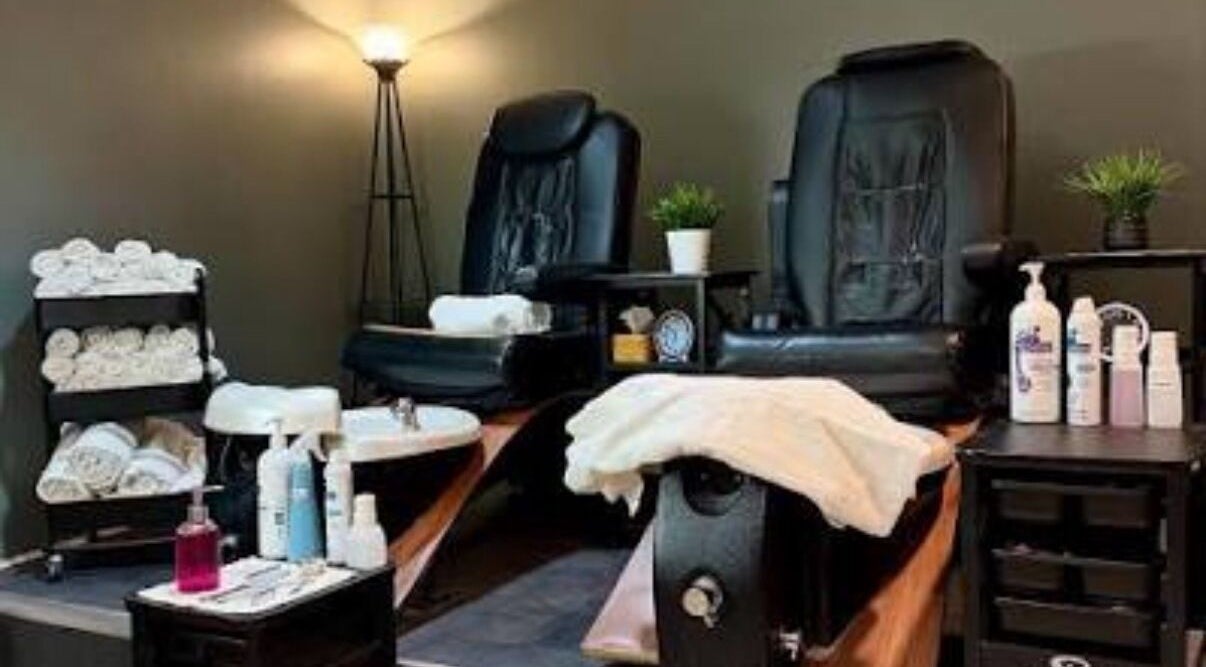 Relaxing pedicure chairs at Drift Spa @Elk Ridge, Elk Ridge, Saskatchewan, CA, offering ultimate comfort and care.