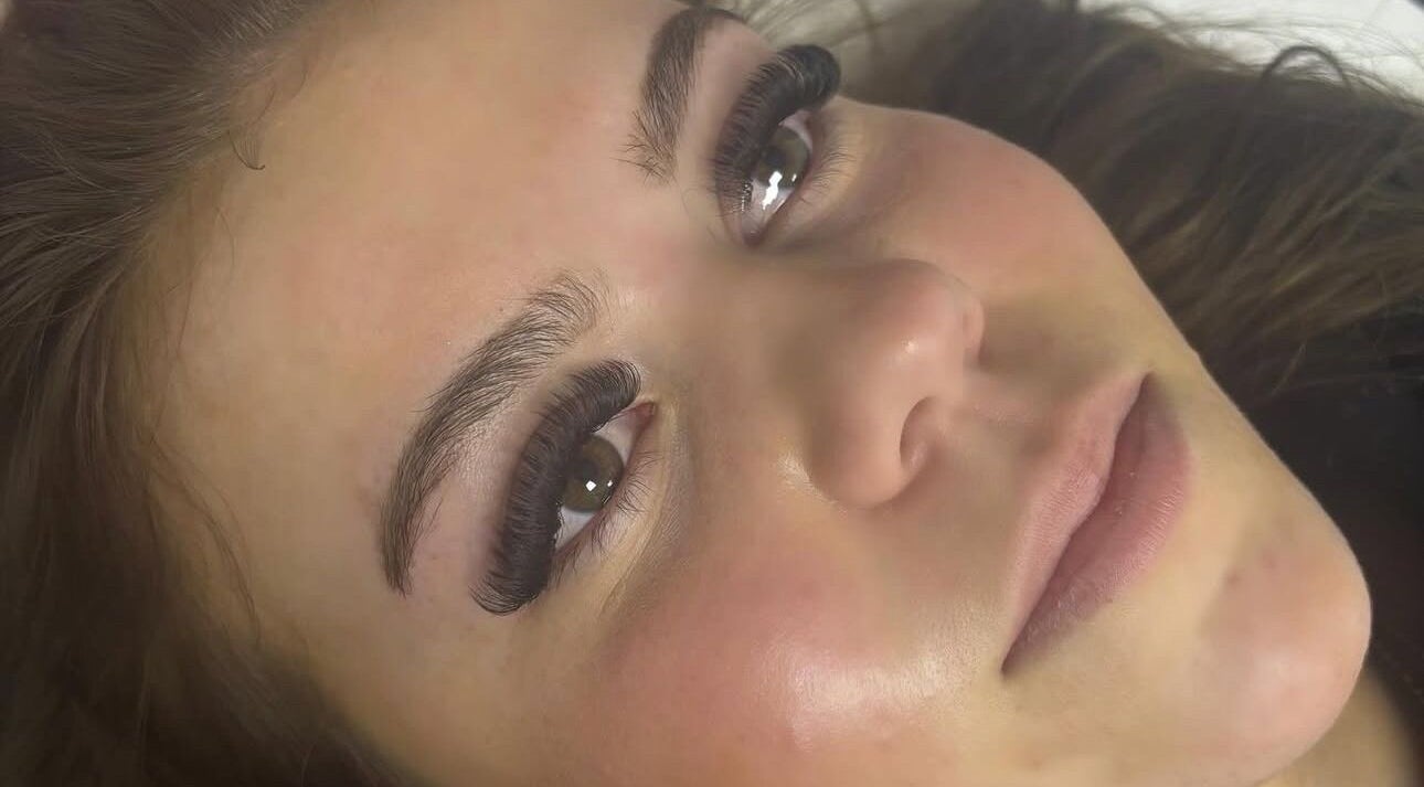 Close-up of eye with lush lashes at byzayleigh, Hinckley, England, GB.