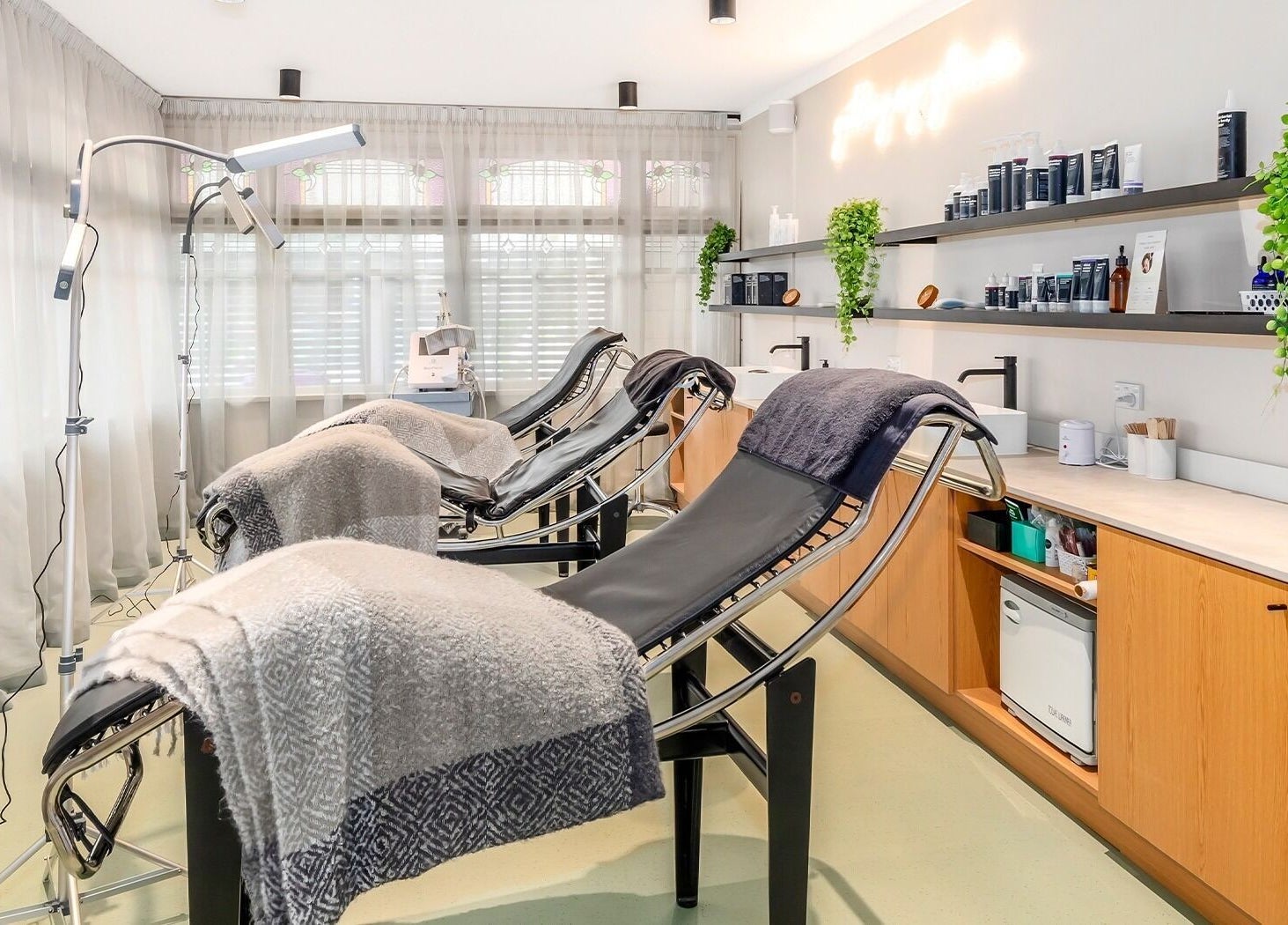 Luxurious treatment chairs at Skintopia - Khandallah, Wellington, Wellington, NZ. A perfect wellness retreat.