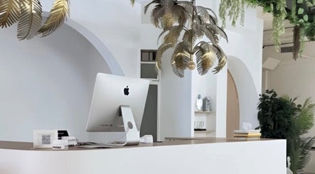 Recepción moderna en Lorena Morlote Multiespacio, Madrid, Comunidad De Madrid, ES, con decoración elegante.
